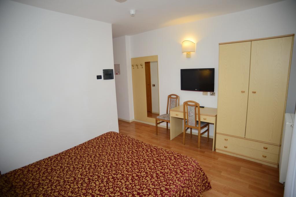 Hotel Canada Andalo Habitación foto